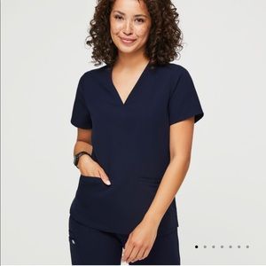 Figs Casma Three-Pocket Scrub Top